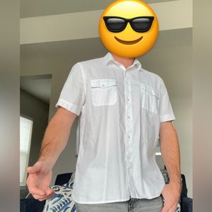 White short sleeve Perry Ellis collared button down shirt. XL/L